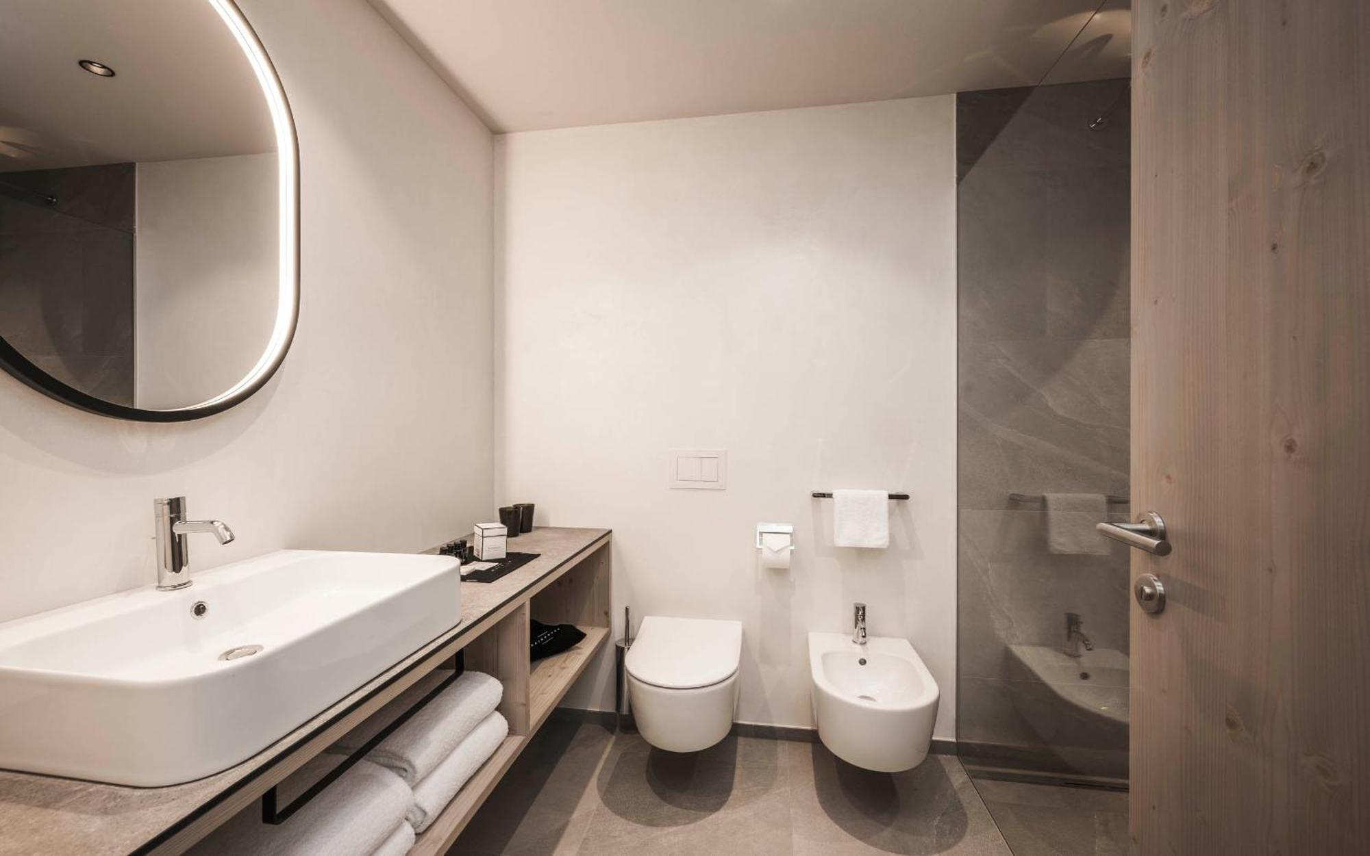 Hofergut Suites & Apartments Riscone Kültér fotó